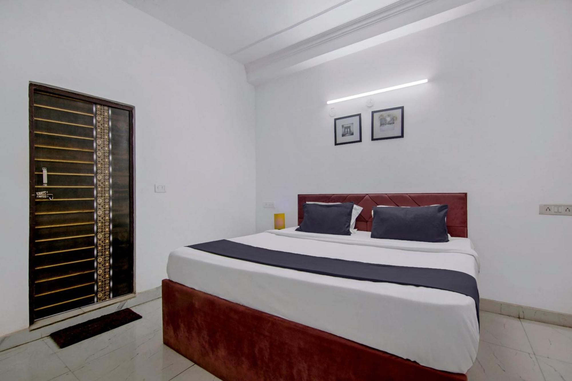 Hotel O Relax Inn นิวเดลี ภายนอก รูปภาพ