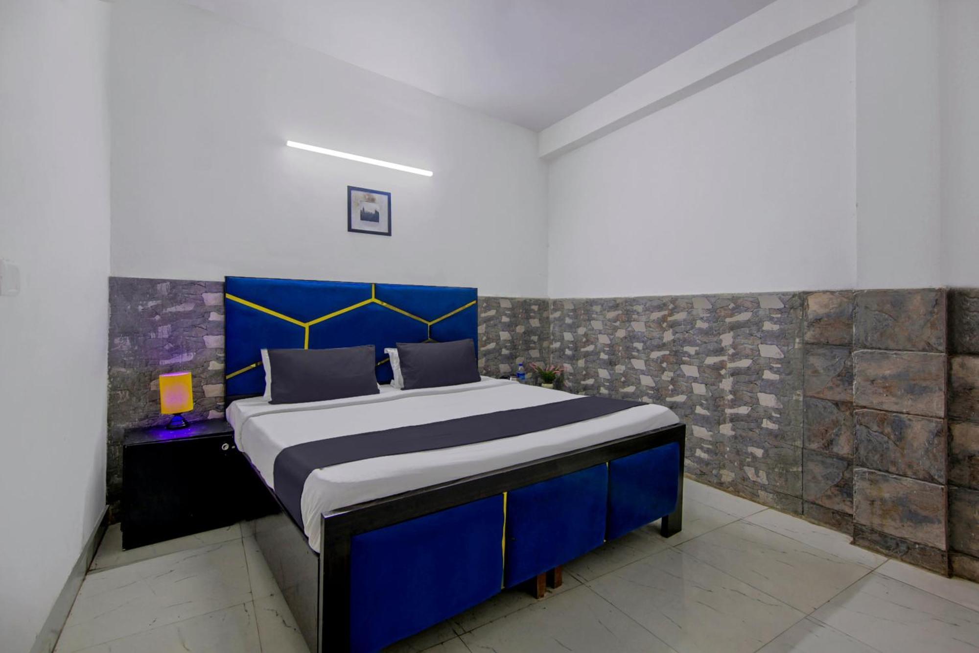 Hotel O Relax Inn นิวเดลี ภายนอก รูปภาพ
